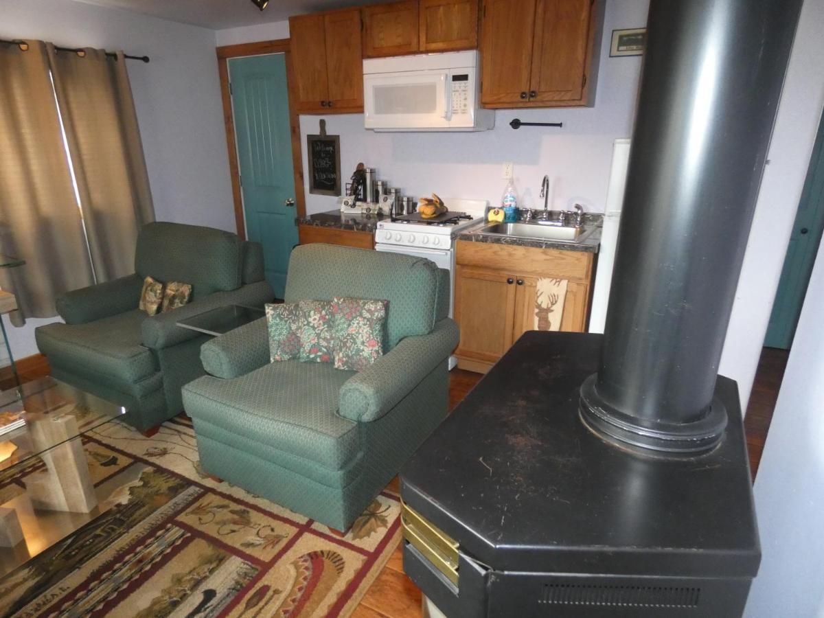 Yellowstone Motel - Adults Only - All Rooms Have Kitchens West Yellowstone Exterior photo