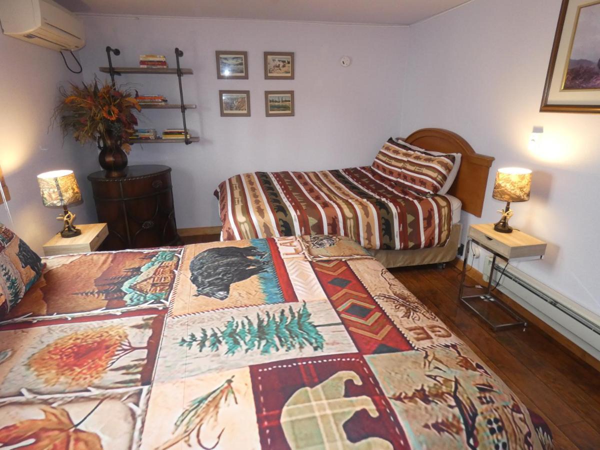 Yellowstone Motel - Adults Only - All Rooms Have Kitchens West Yellowstone Exterior photo