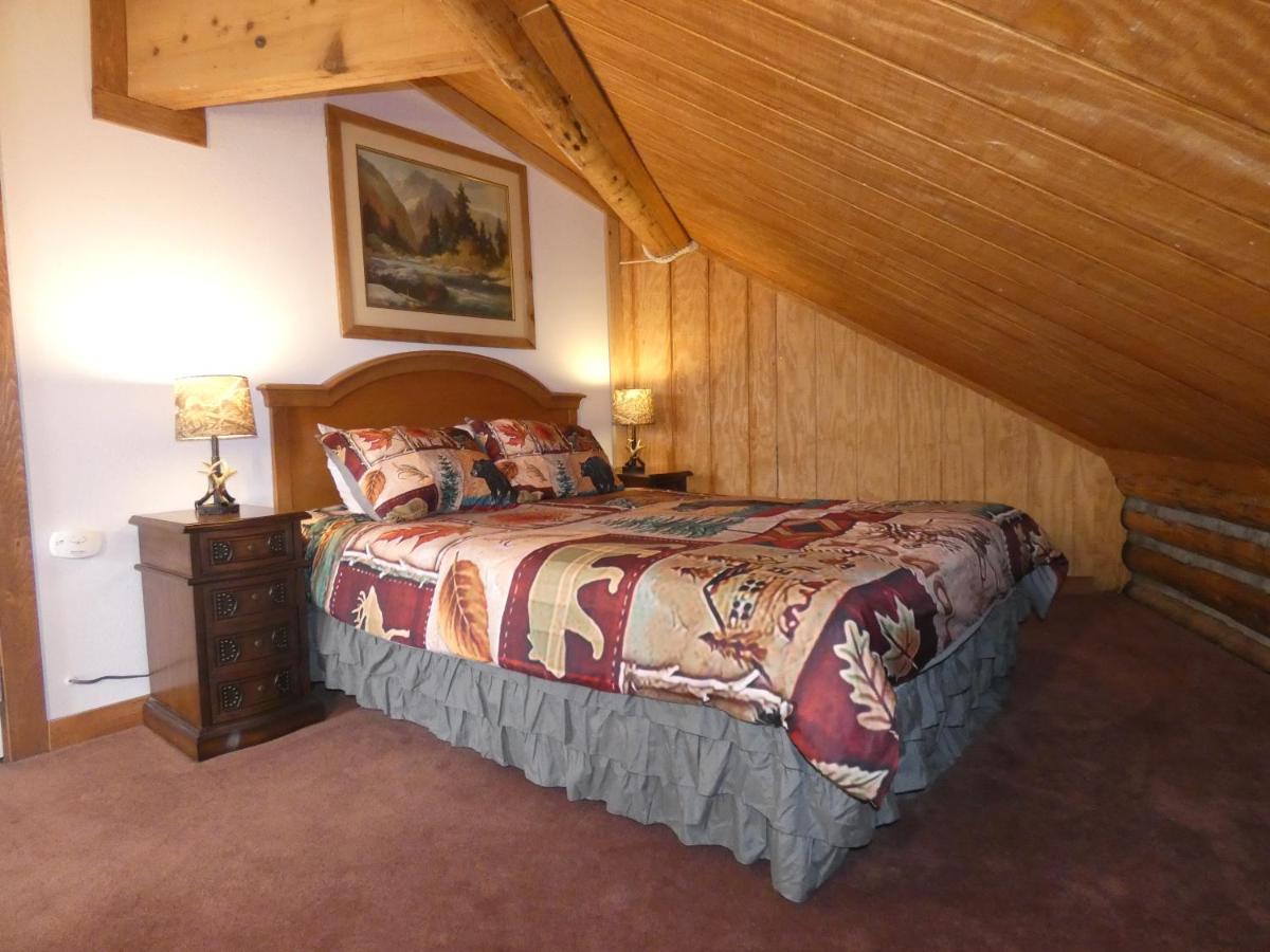 Yellowstone Motel - Adults Only - All Rooms Have Kitchens West Yellowstone Exterior photo