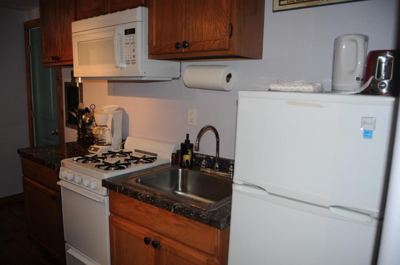 Yellowstone Motel - Adults Only - All Rooms Have Kitchens West Yellowstone Exterior photo