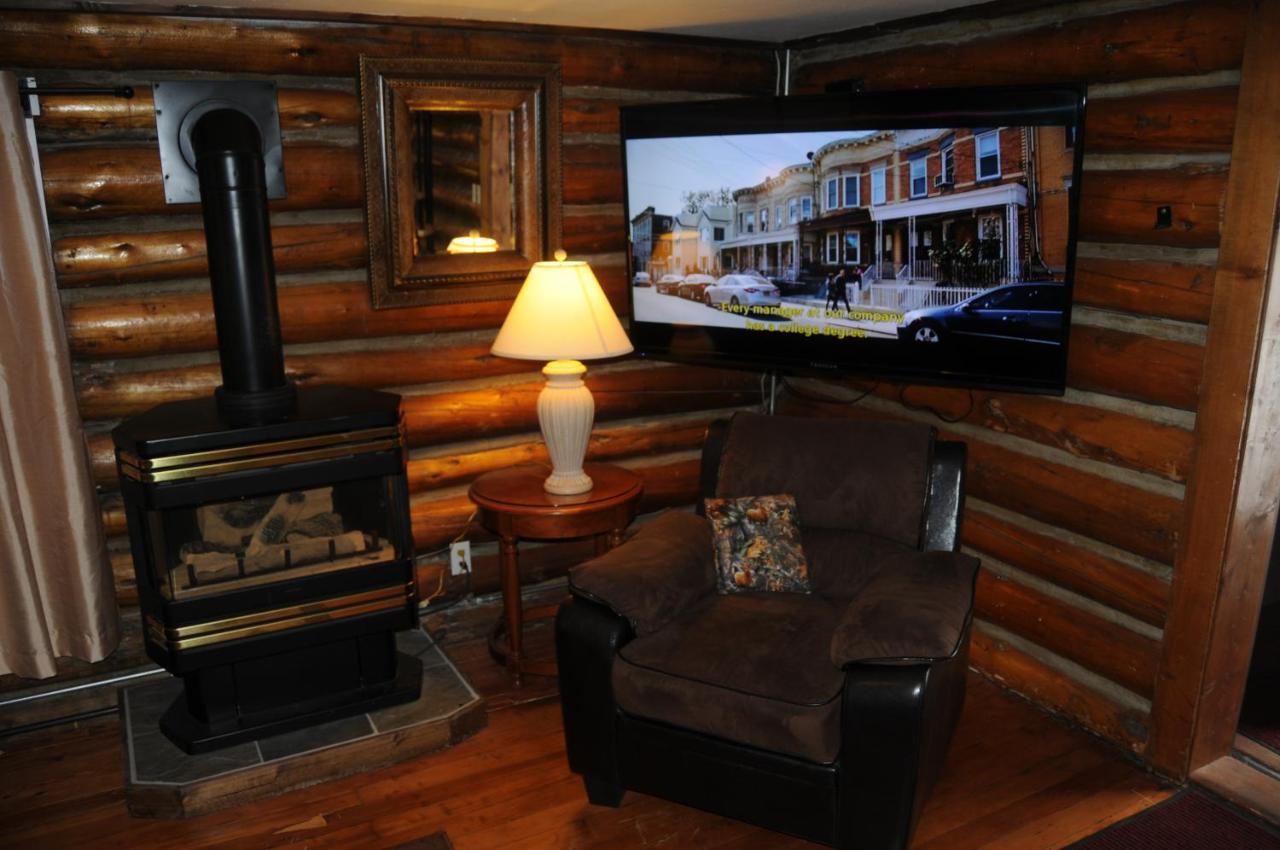 Yellowstone Motel - Adults Only - All Rooms Have Kitchens West Yellowstone Exterior photo